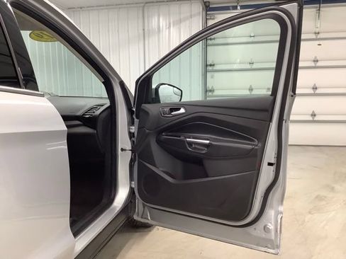 Used 2019 Ford Escape SE AWD/4WD image 13