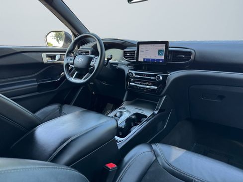 Used 2022 Ford Explorer ST w/ ST Street Pack image 14