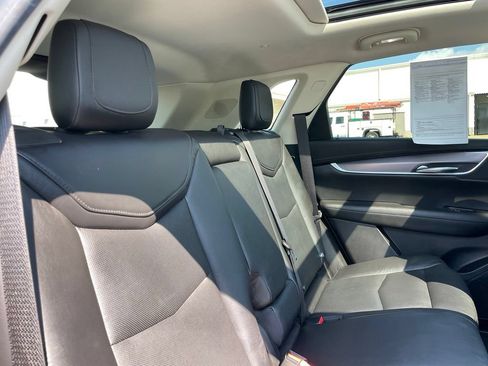 Used 2018 Cadillac XT5 Luxury w/ Driver Awareness Package FWD image 36