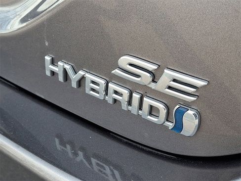 Used 2022 Toyota Camry SE image 30