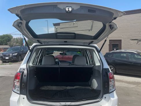 Used 2012 Subaru Forester 2.5X w/ Alloy Wheel Pkg AWD/4WD image 20