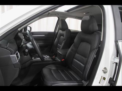 Certified 2025 MAZDA CX-5 AWD 2.5 S w/ Preferred Package image 5