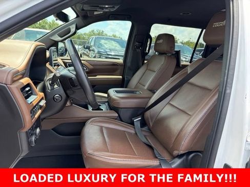 Used 2022 Chevrolet Suburban High Country AWD/4WD image 14