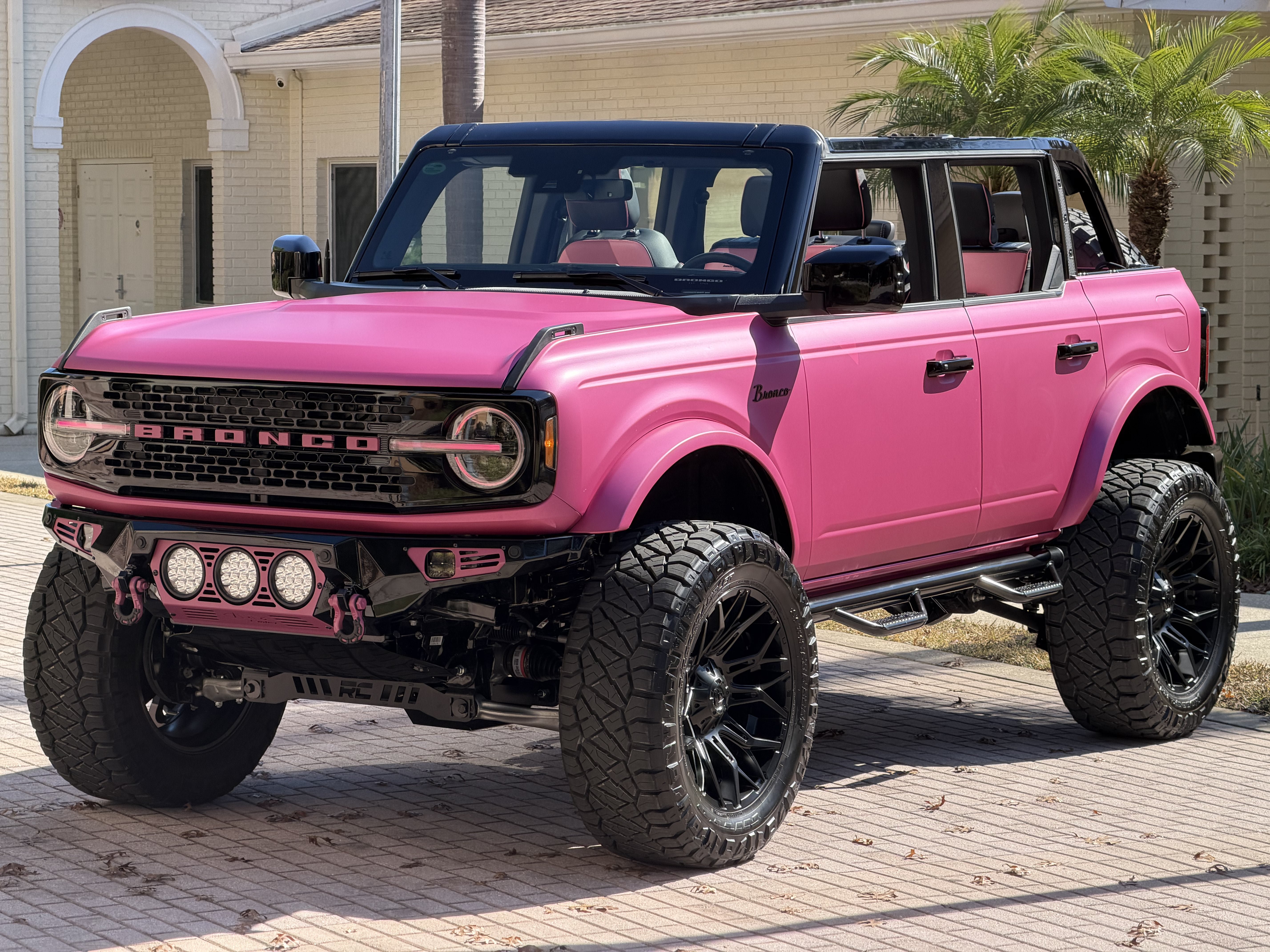 Used 2025 Ford Bronco Outer Banks AWD/4WD image 29