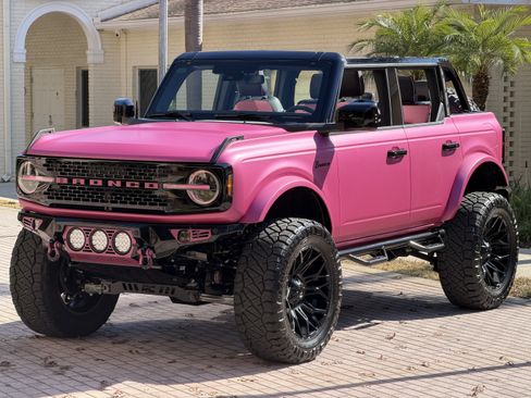 Used 2025 Ford Bronco Outer Banks AWD/4WD image 29