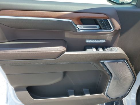 Used 2023 GMC Sierra 1500 Denali w/ Denali Reserve Package AWD/4WD image 19
