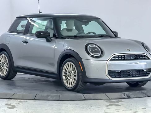 New 2026 MINI Cooper 2-Door Hardtop FWD image 9
