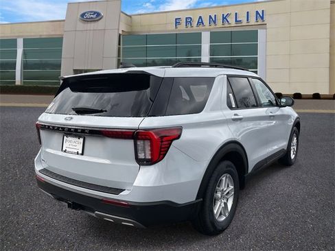 New 2026 Ford Explorer Active w/ Active Comfort Package image 7