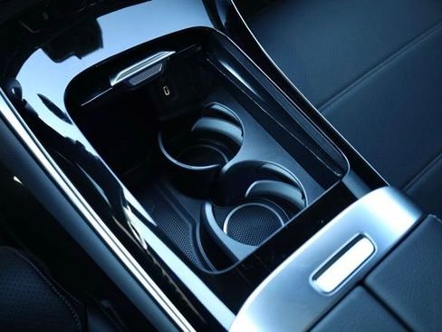 New 2025 Mercedes-Benz GLC 300 GLC 300 image 21