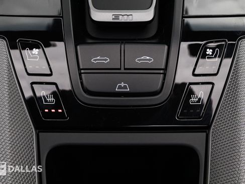 Used 2025 Porsche 911 Carrera image 29