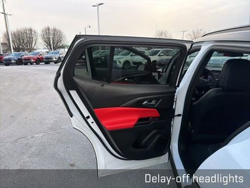 Used 2024 Chevrolet Equinox EV RS image 25