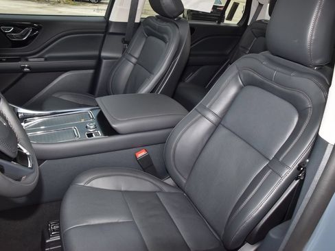 New 2026 Lincoln Aviator Reserve w/ Jet Appearance Package RWD image 64
