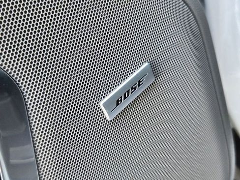 Used 2022 GMC Yukon SLT w/ SLT Premium Package image 26