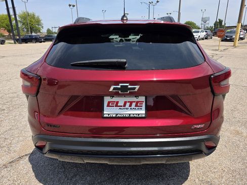 Used 2025 Chevrolet Trax RS w/ Driver Confidence Package FWD image 7