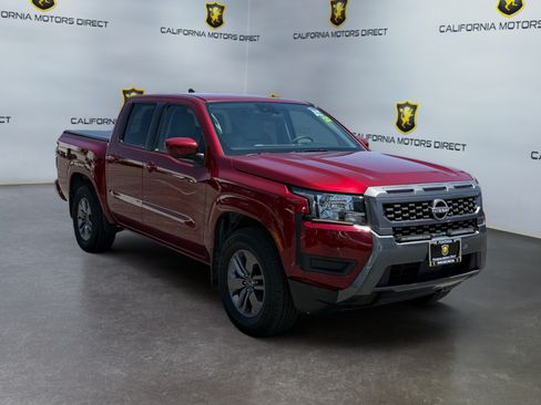 Used 2025 Nissan Frontier SV RWD image 7