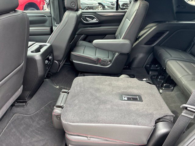 Used 2024 Chevrolet Tahoe RST w/ Luxury Package AWD/4WD image 13