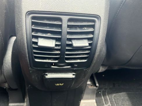 Used 2013 Ford Escape Titanium AWD/4WD image 26