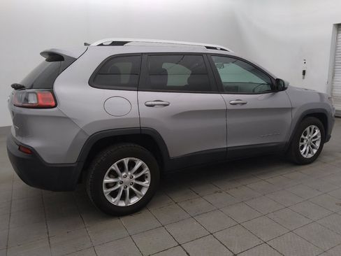 Used 2020 Jeep Cherokee Latitude FWD image 10
