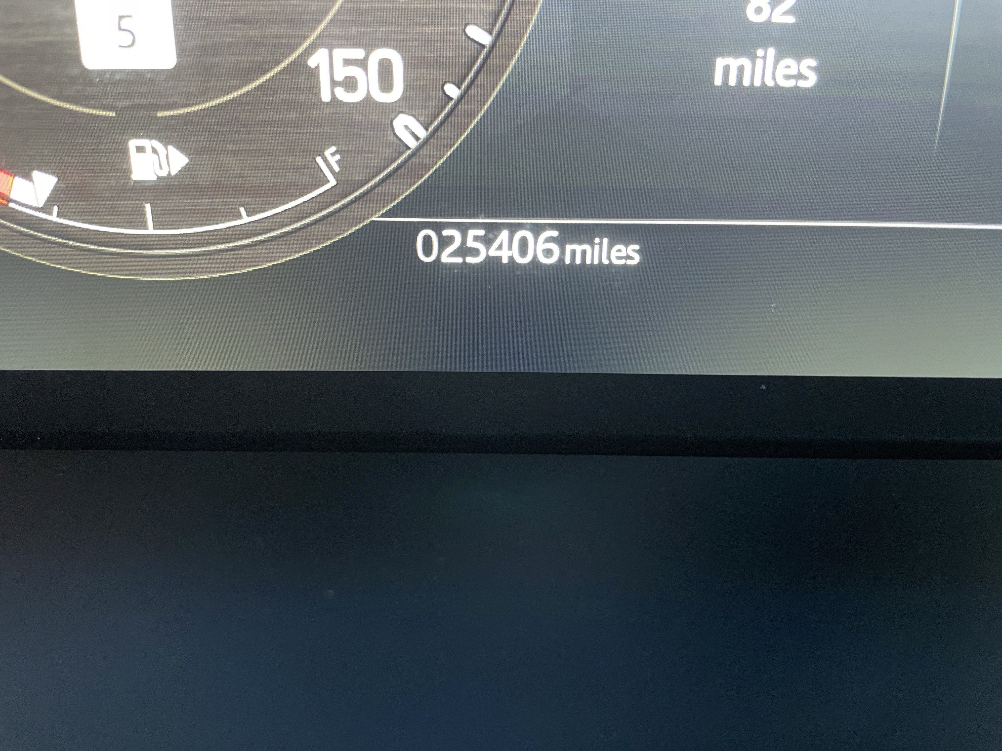 Used 2025 Land Rover Defender 110 X AWD/4WD image 25