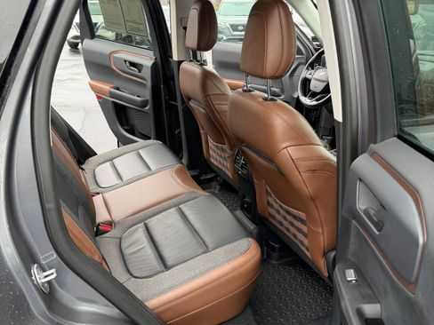 Used 2021 Ford Bronco Sport Outer Banks image 10