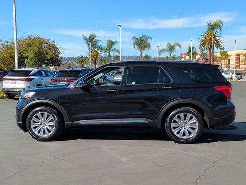 Used 2023 Ford Explorer Limited w/ Limited Technology Package image 8
