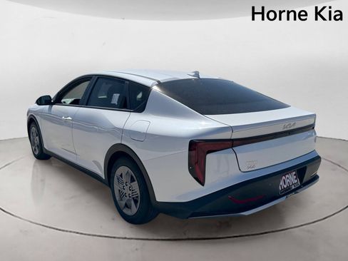 New 2026 Kia K4 FWD image 5