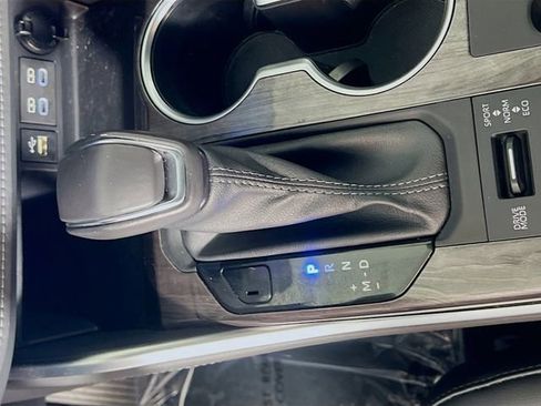 Used 2023 Toyota Highlander Platinum image 24