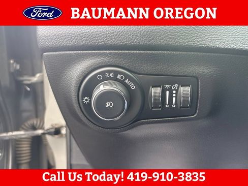 Used 2020 Jeep Compass Limited FWD image 18