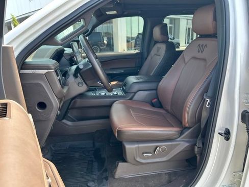 Used 2024 Ford Expedition Max King Ranch AWD/4WD image 23