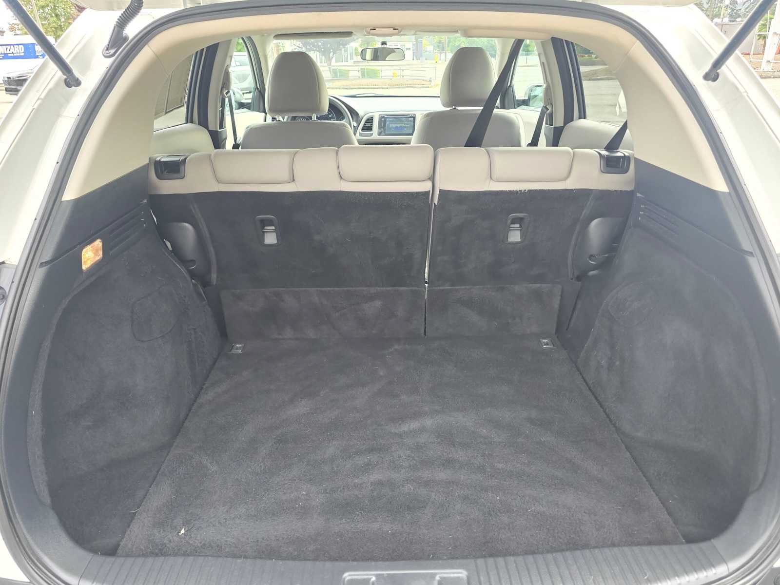 Used 2018 Honda HR-V EX image 14