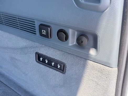 Used 2022 Jeep Grand Wagoneer Series III w/ Rear Seat Video Group 1 AWD/4WD image 11