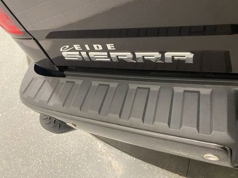 Used 2015 GMC Sierra 1500 SLT w/ All-Terrain Package AWD/4WD image 31