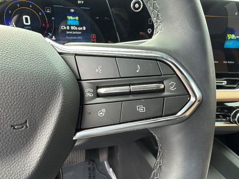 Used 2026 Chevrolet Equinox ACTIV w/ Safety and Technology Package FWD image 28
