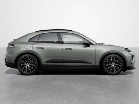 New 2026 Porsche Macan 4 Electric image 6