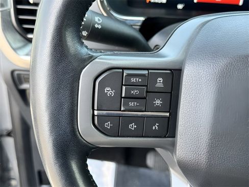 Used 2022 Ford F150 Lariat w/ Equipment Group 502A High image 17