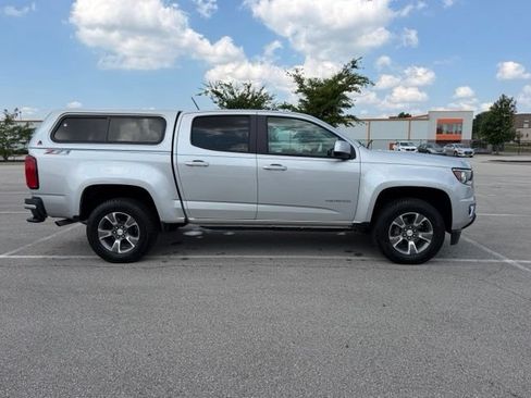 Used 2019 Chevrolet Colorado Z71 AWD/4WD image 10
