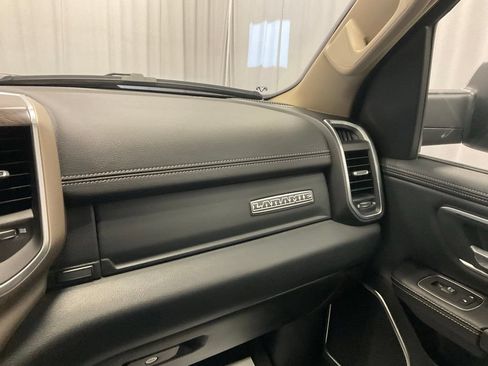 Used 2020 RAM 1500 Laramie AWD/4WD image 30