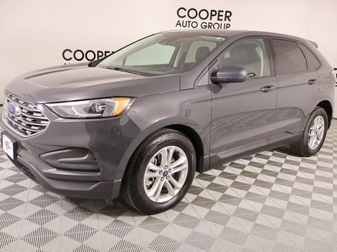 Used 2021 Ford Edge SE image 10