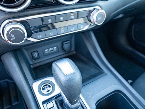 Used 2024 Nissan Sentra SV image 19