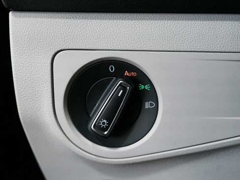 Used 2023 Volkswagen Tiguan SE R-Line image 20