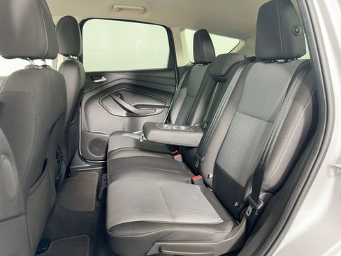 Used 2017 Ford Escape SE w/ Equipment Group 201A image 11