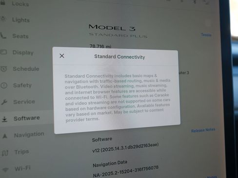 Used 2020 Tesla Model 3 Standard Range Plus image 21