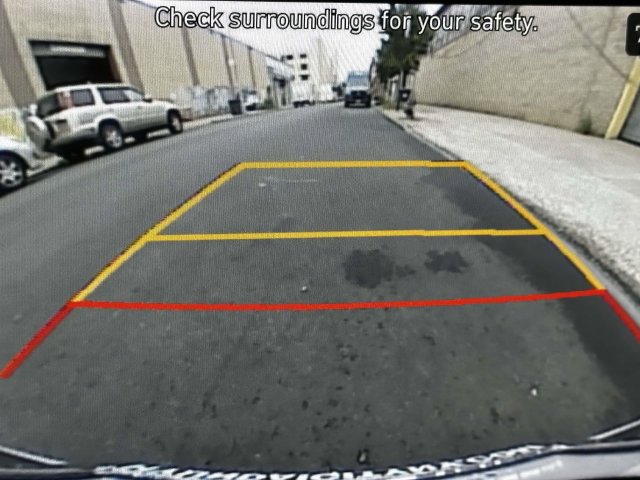 Used 2025 Hyundai Venue Limited FWD image 27