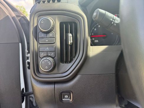 Used 2025 Chevrolet Silverado 2500 W/T w/ WT Convenience Package AWD/4WD image 31