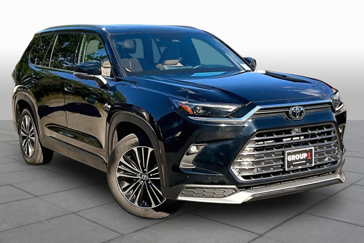 Used 2025 Toyota Grand Highlander AWD Hybrid image 3