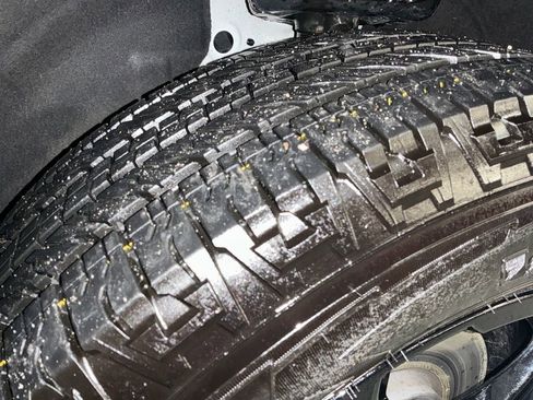 Certified 2024 GMC Terrain AT4 w/ Infotainment Package II image 29