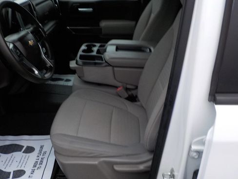 Used 2020 Chevrolet Silverado 1500 LT image 14