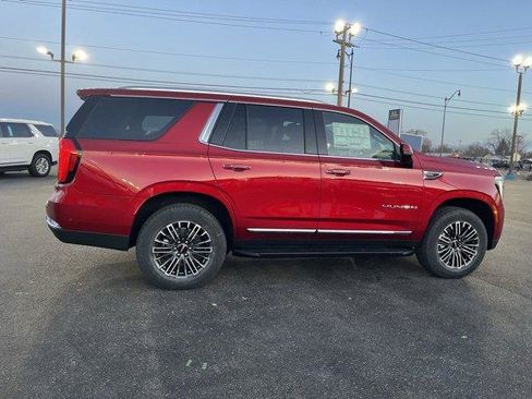 New 2026 GMC Yukon Elevation image 5