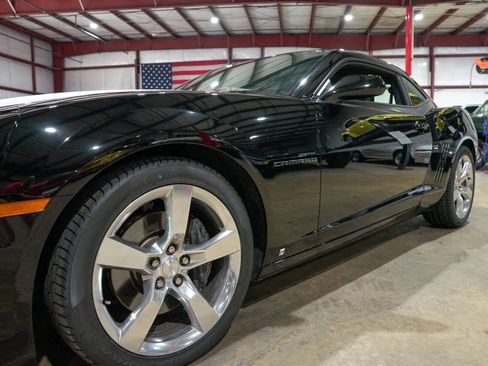 Used 2010 Chevrolet Camaro SS RWD image 37