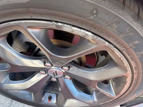 Used 2019 Dodge Challenger R/T RWD image 7